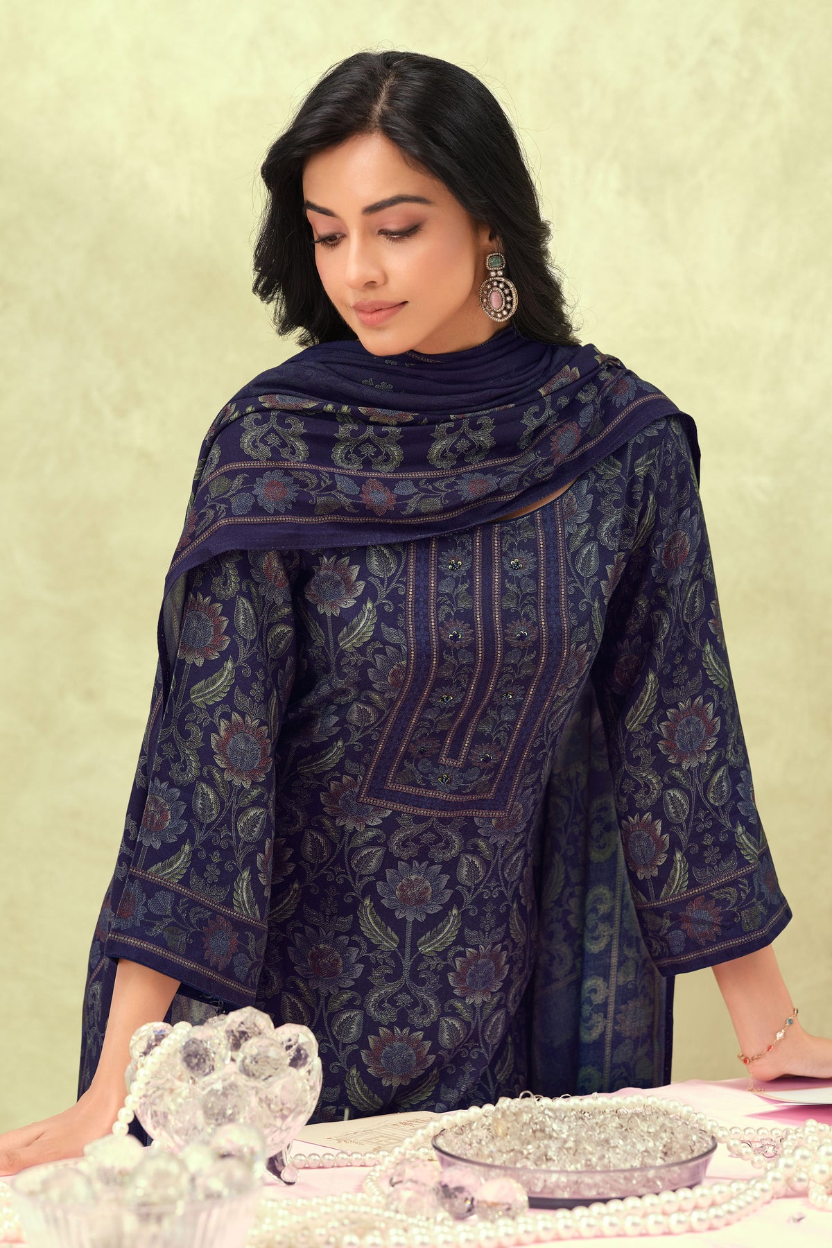 Royal Premium Pashmina Printed Daily Wear Salwar Kameez