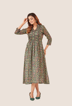 Load image into Gallery viewer, Forest green cotton Printed  Dress
