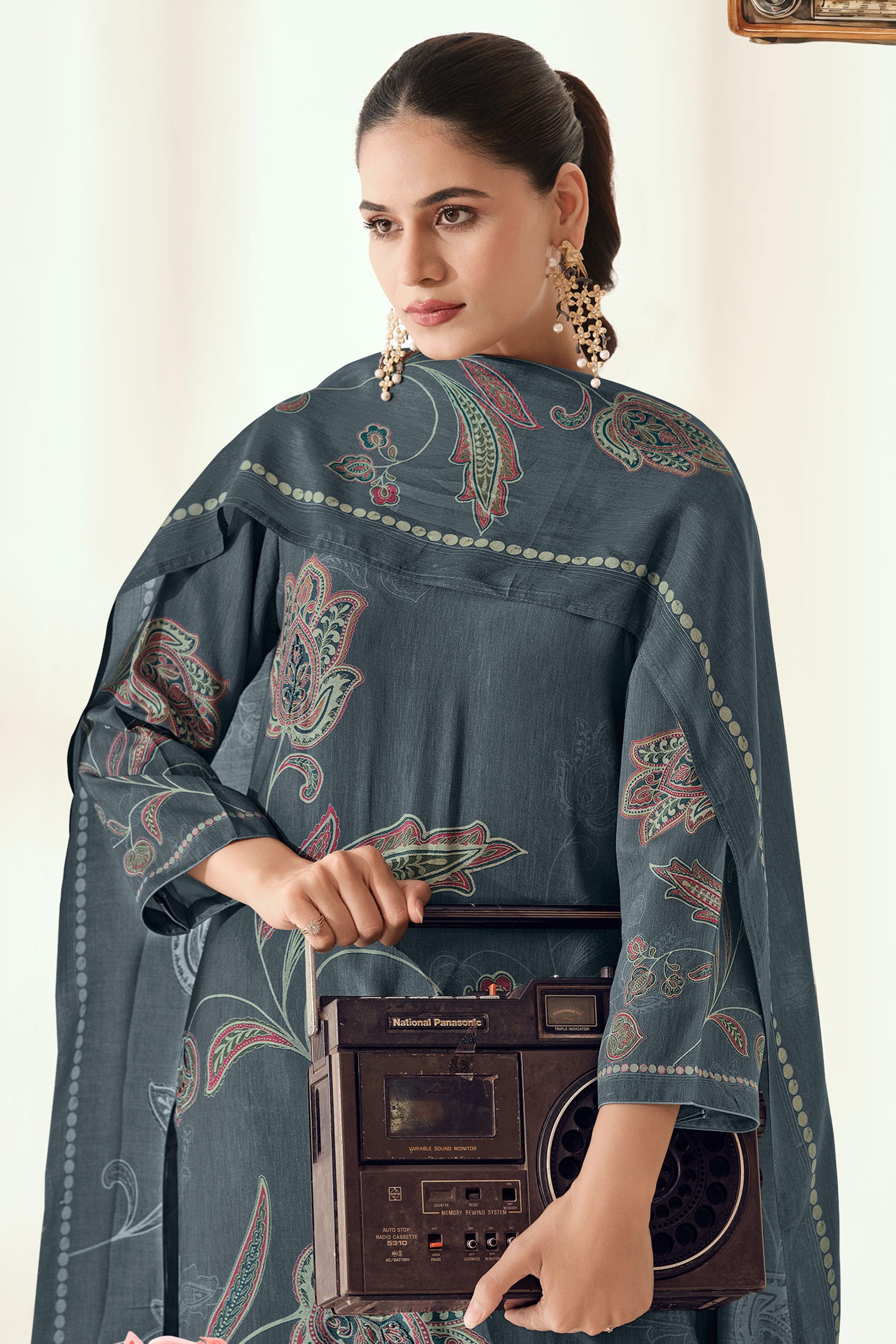 Pure Bemberg Pashmina Digital Print Designer Salwar Suit Secondary image