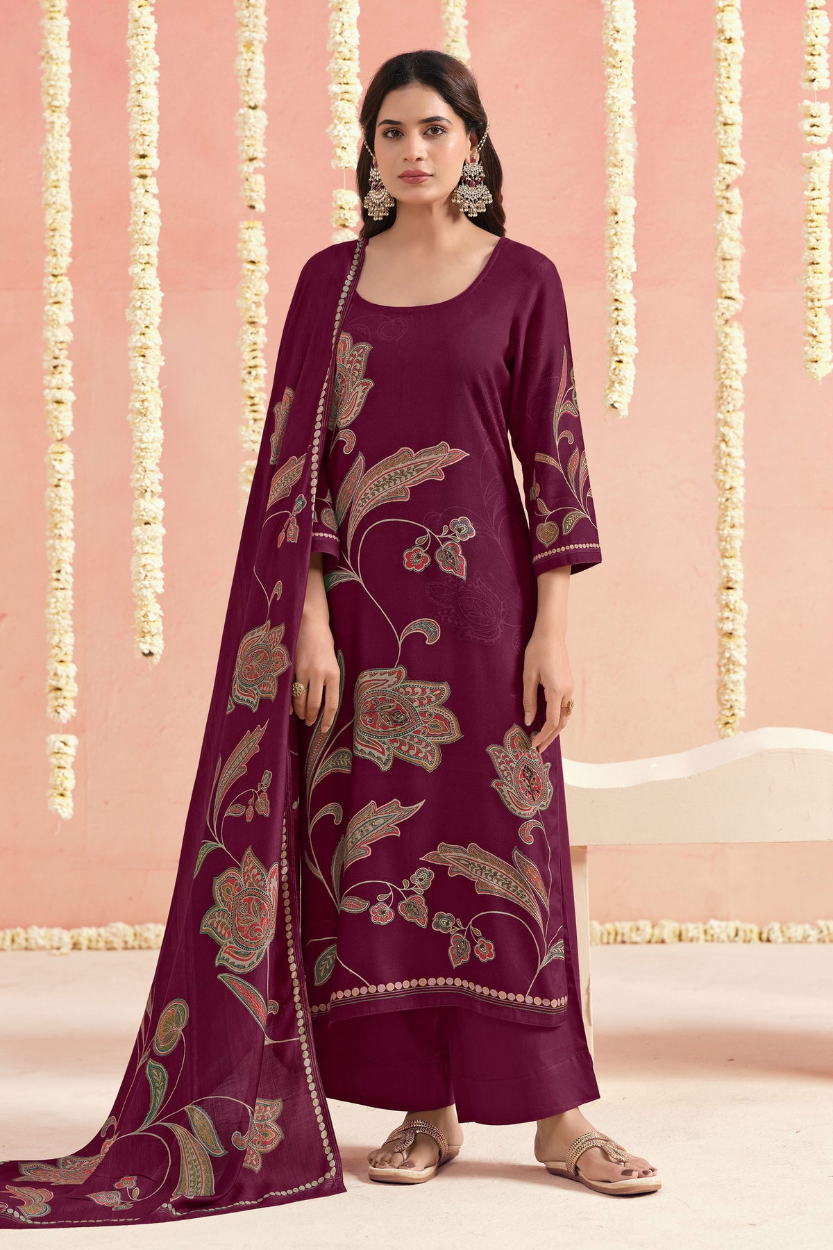 Elegant Pashmina Printed Handwork Salwar Kameez Main image