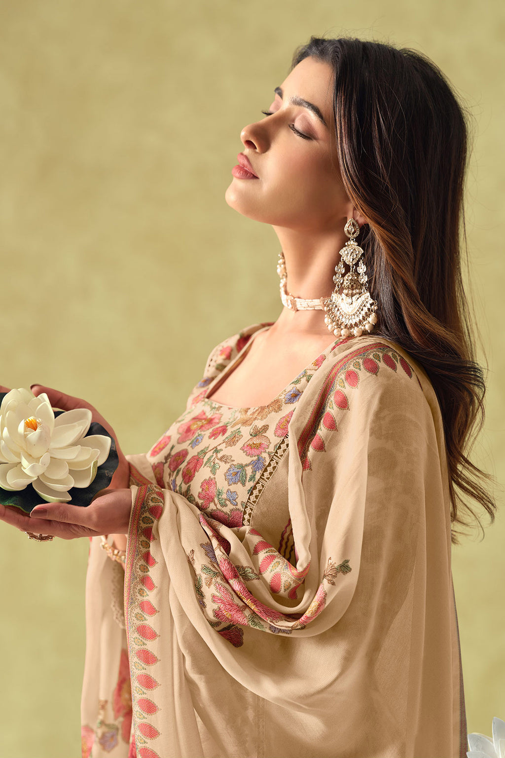 Elegant Pashmina Festive Wear Salwar Kameez