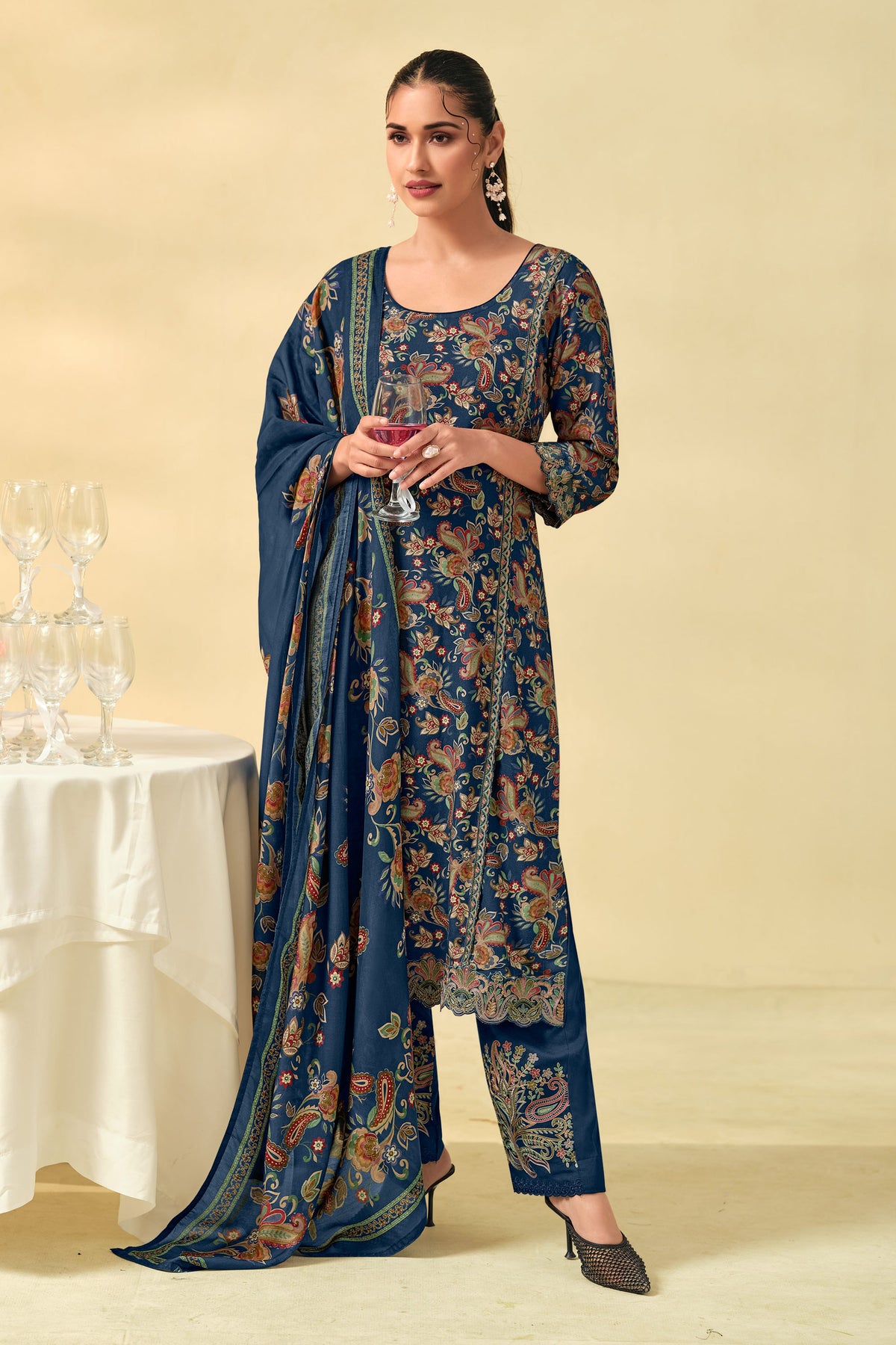 Designer Pashmina Digital Print Festive Wear Salwar Suit Main image