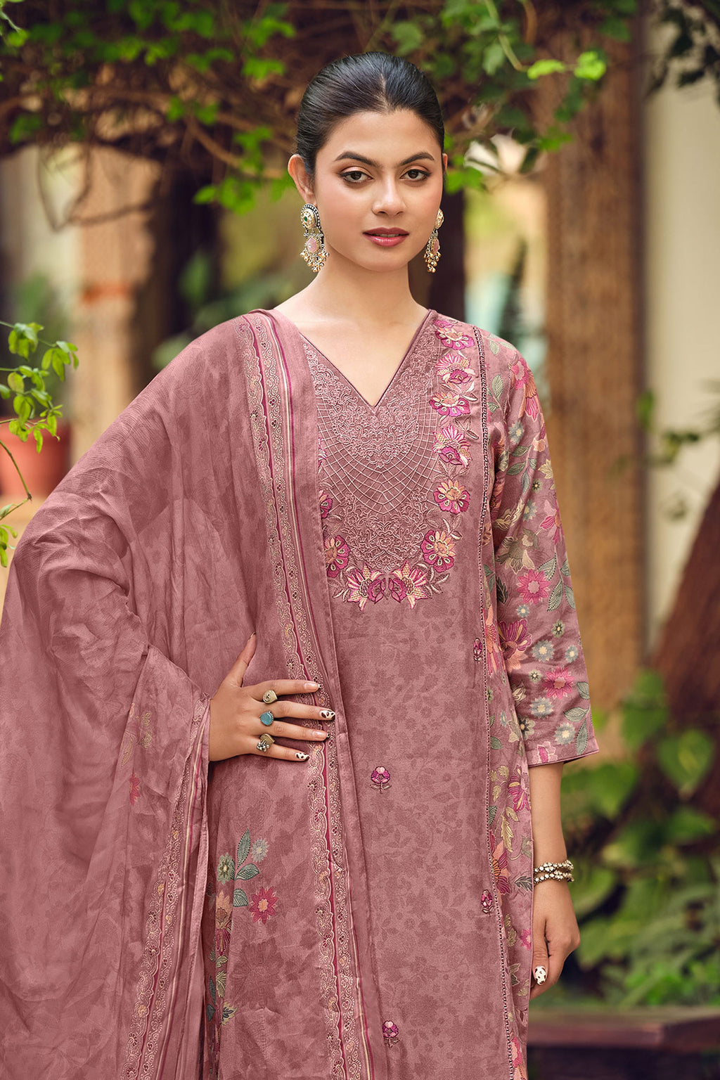 Elegant Pashmina Lace Work Traditional Salwar Suit