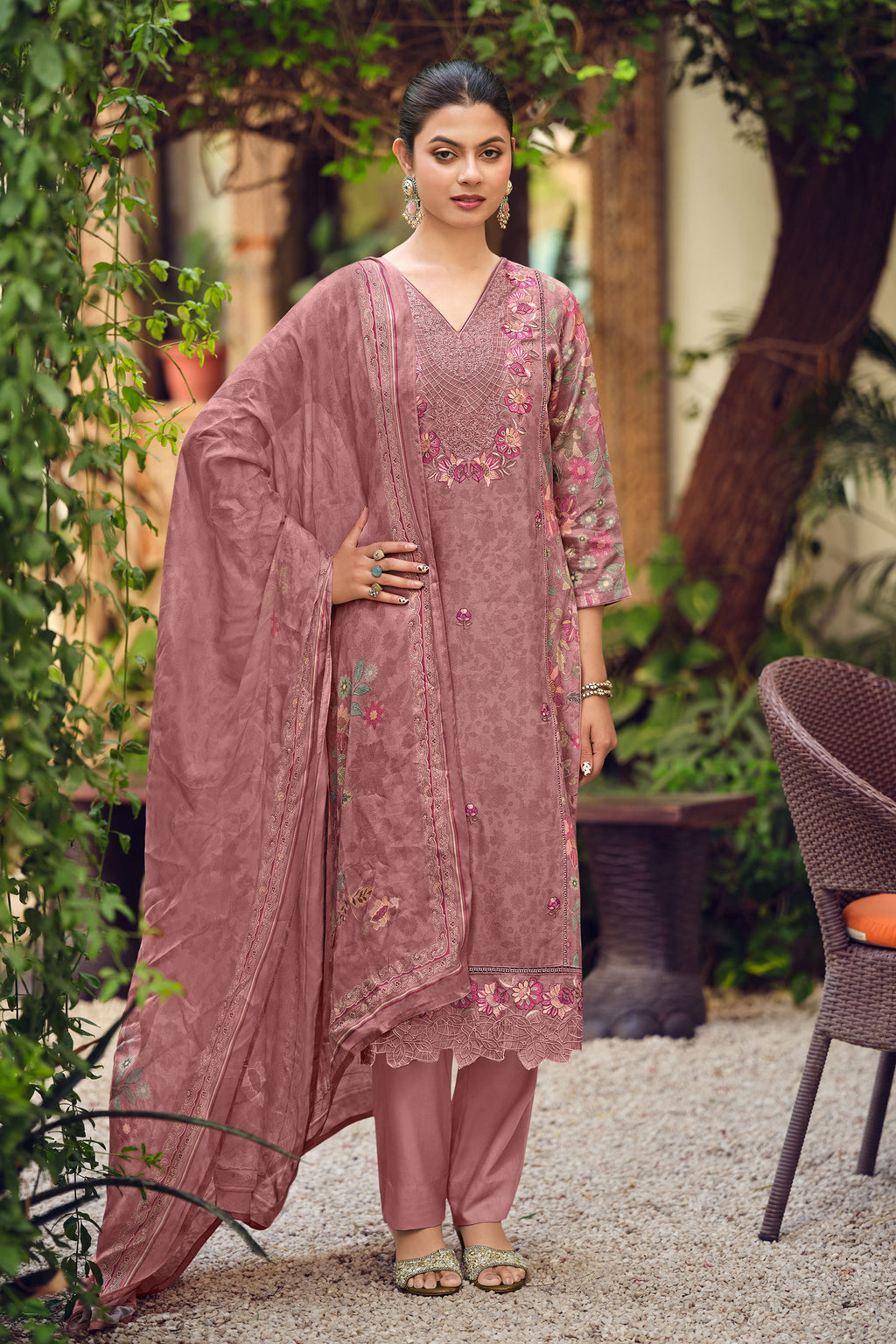 Elegant Pashmina Lace Work Traditional Salwar Suit