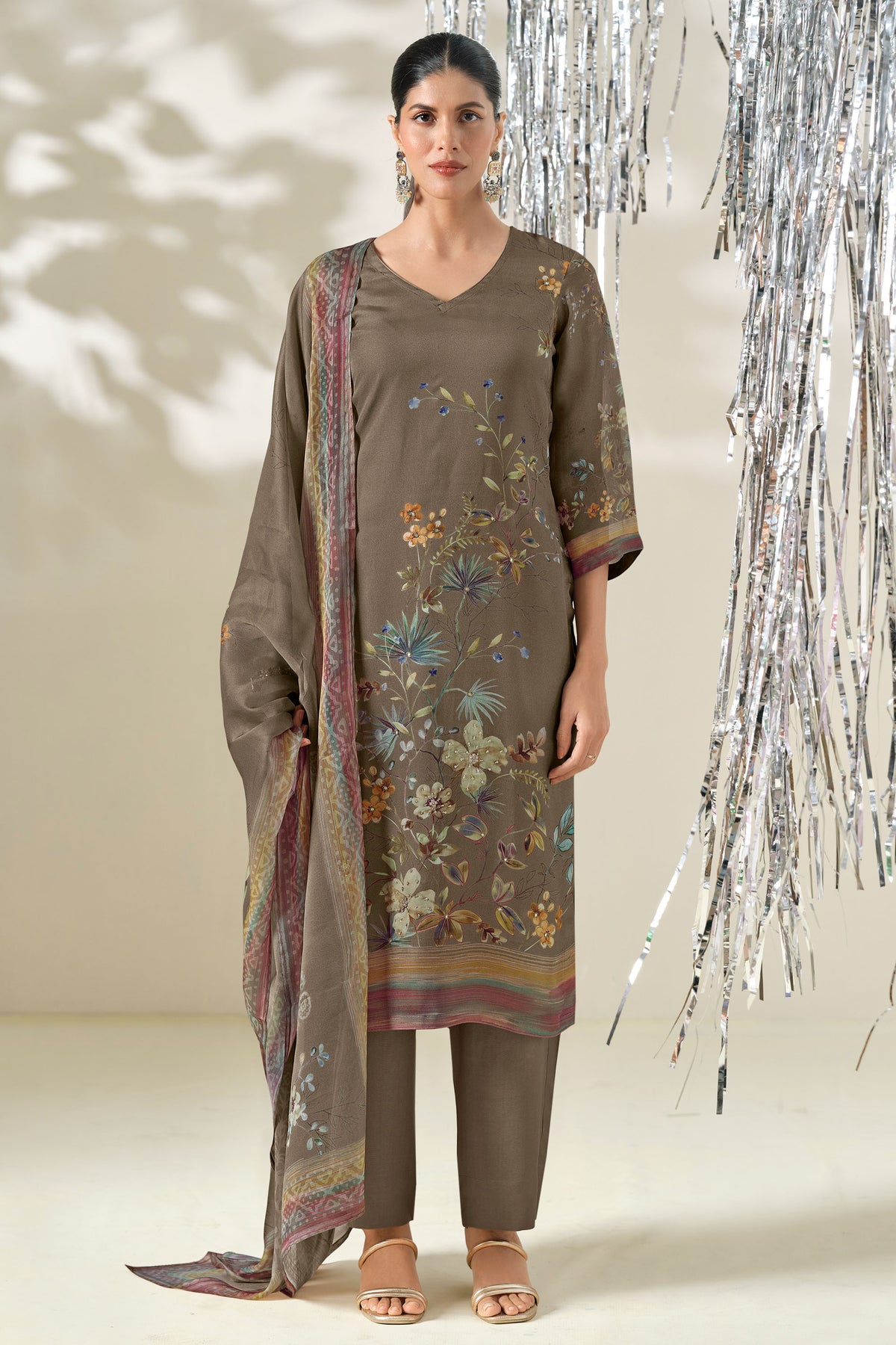 Elegant Viscose Organza Twill Printed Casual Salwar Suit Main image